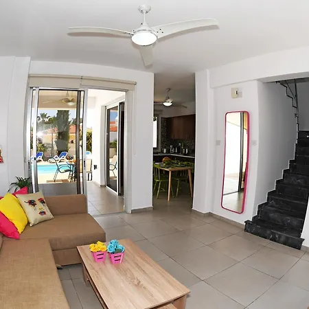 Helen,colonian Beach Villas Villa *
