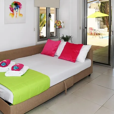 Helen,colonian Beach Villas Villa *