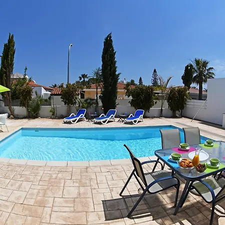 Helen,colonian Beach Villas * Meneou